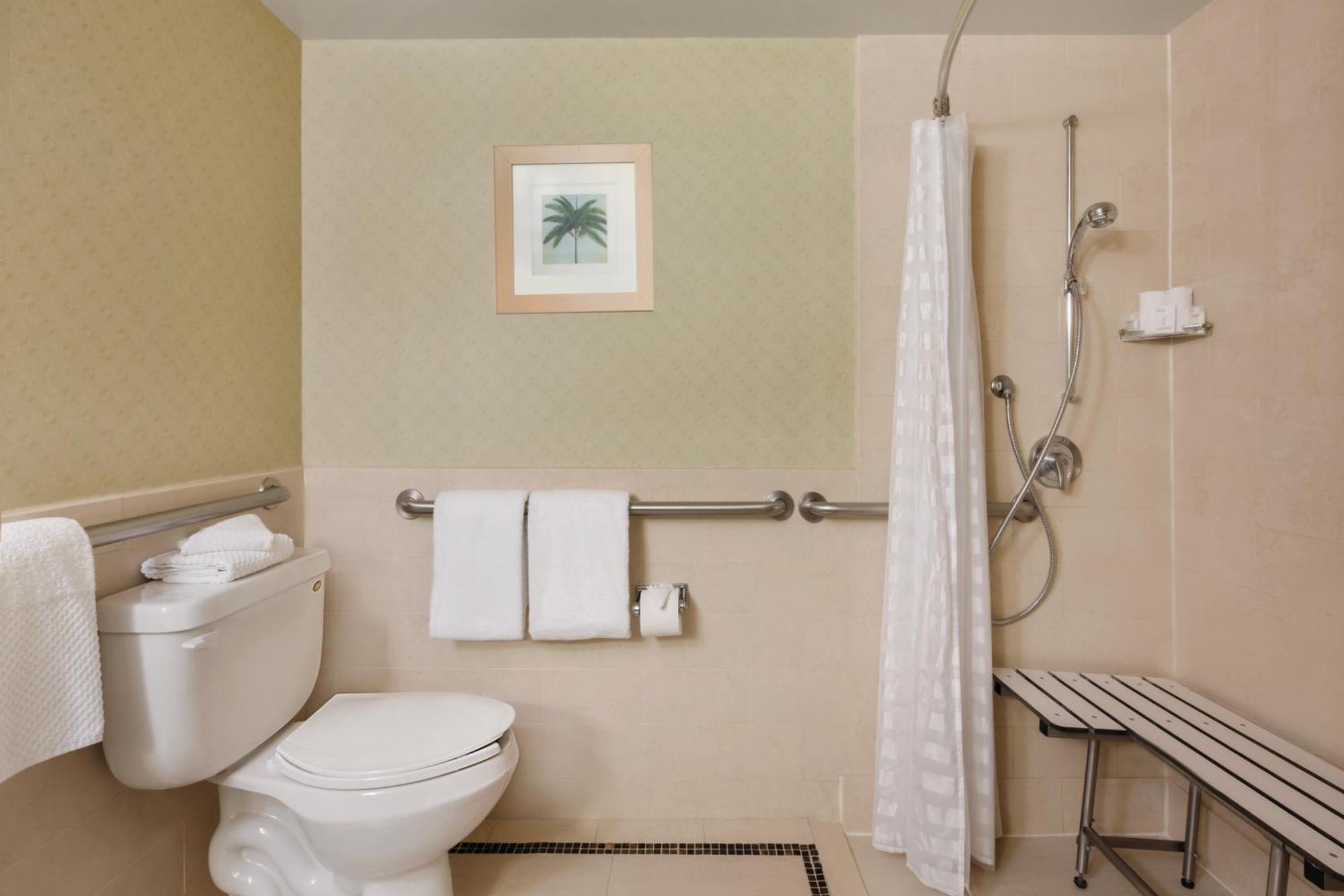 Embassy Suites Los Angeles Глендейл Экстерьер фото